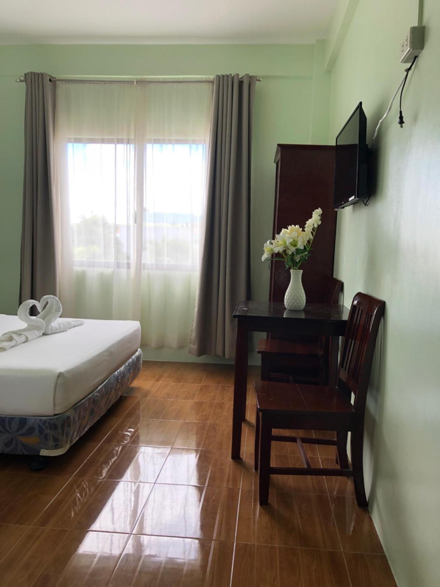 Adams View Hotel Moalboal Dış mekan fotoğraf